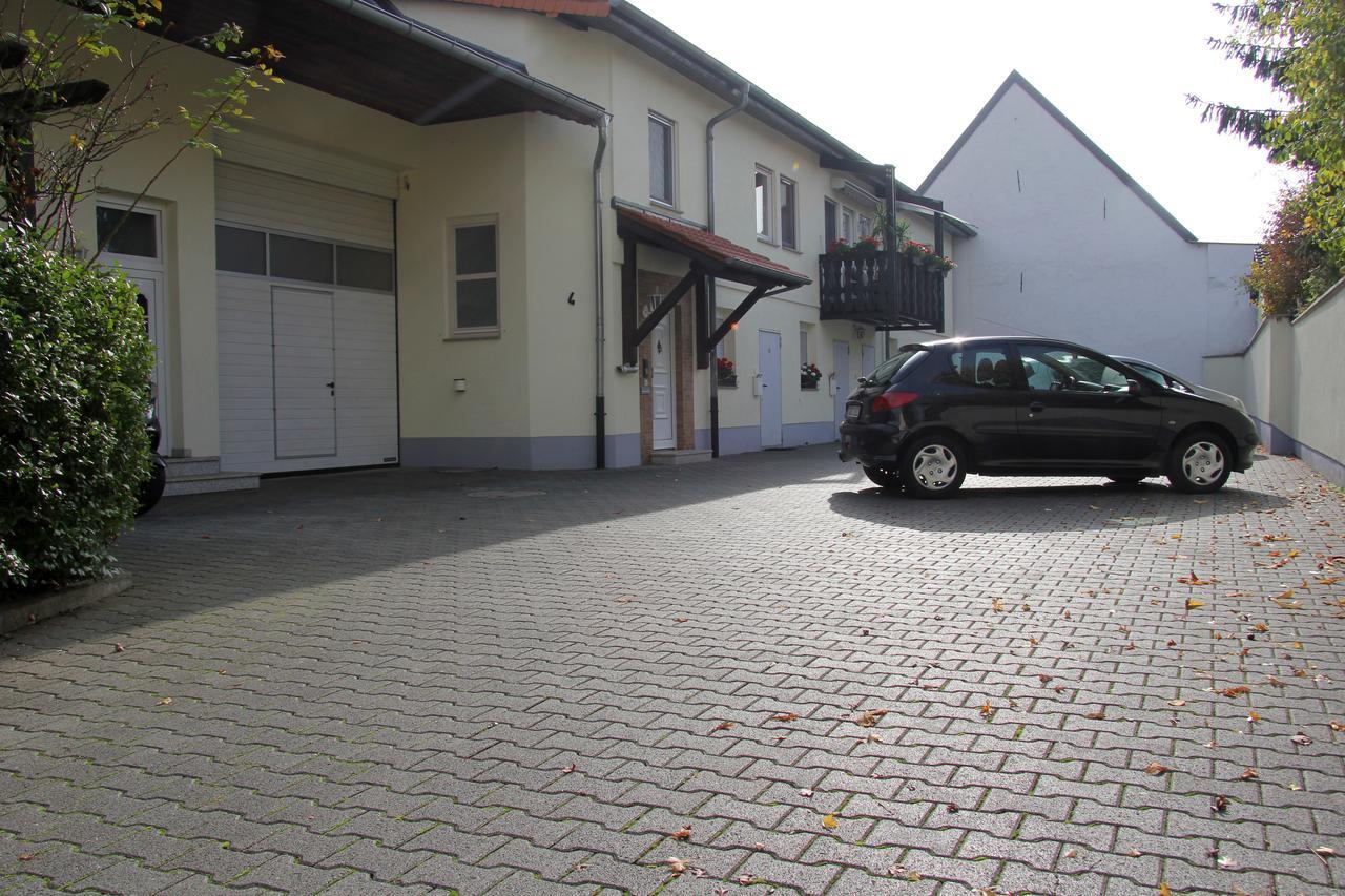 Zum Loewen Hotel Weiterstadt Exterior foto